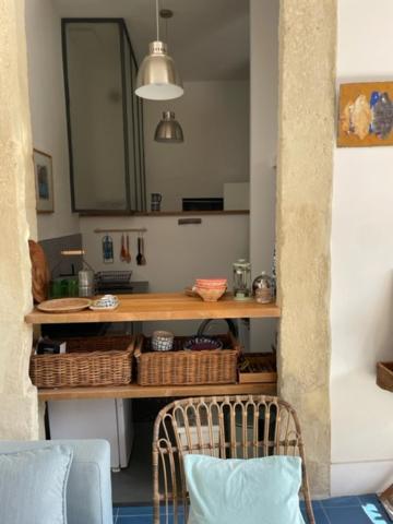 Un Oasis Au Coeur De La Vieille Ville, Classe 4 Etoiles Монпелие Екстериор снимка